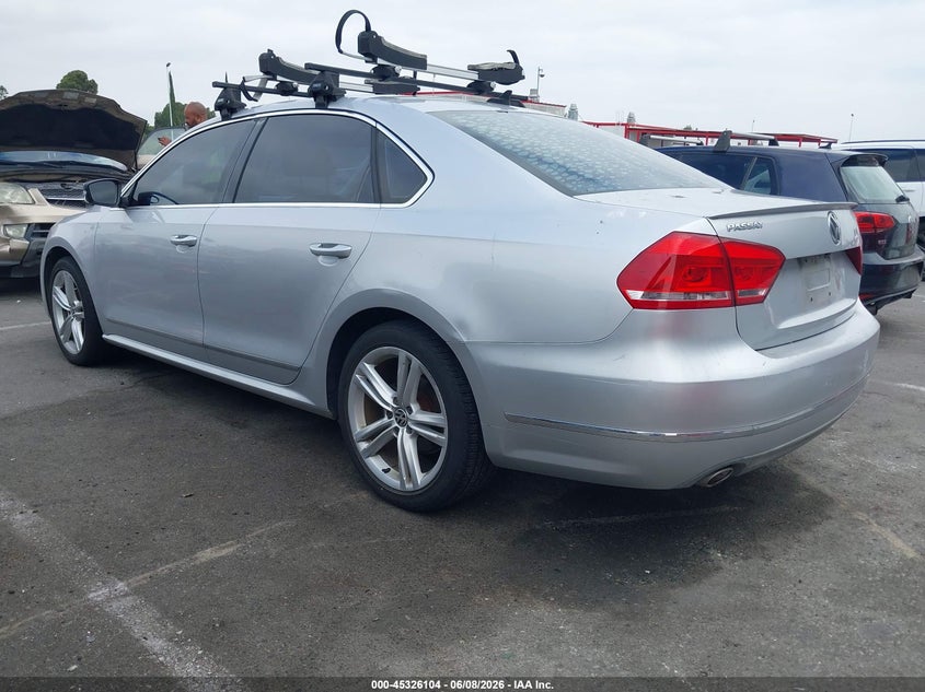 2012 Volkswagen Passat VIN 1VWCN7A37CC083300 IAAI salvage auction — NORMAL WEAR, Clear - Dealer Only (California), sold $1,025 on 2026-07-09 (photo 3)