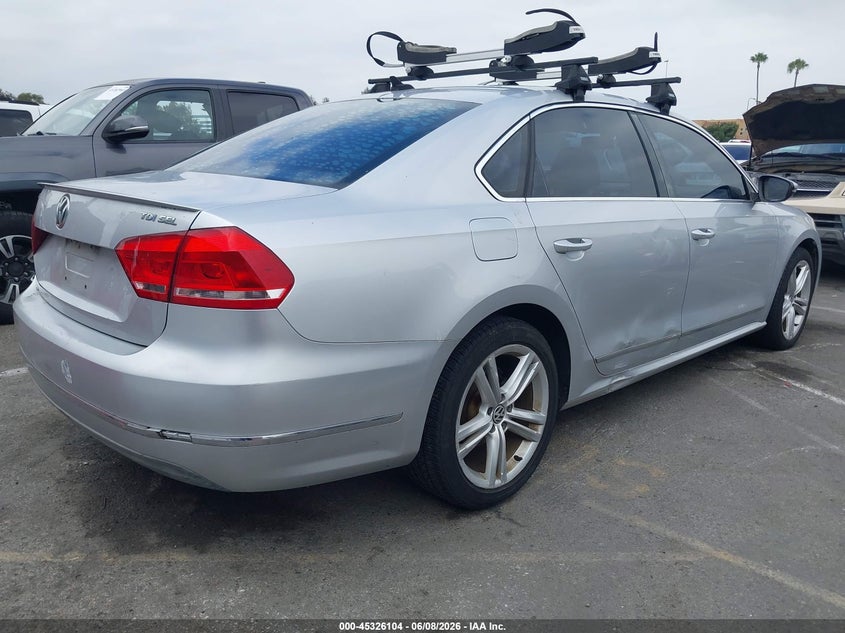 2012 Volkswagen Passat VIN 1VWCN7A37CC083300 IAAI salvage auction — NORMAL WEAR, Clear - Dealer Only (California), sold $1,025 on 2026-07-09 (photo 4)
