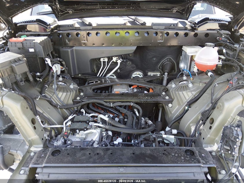 2025 Gmc VIN 1GT40BDD3SU117027 IAAI salvage auction — FRONT END, Salvage Title, sold $36,350 on 2026-08-17 (photo 9)