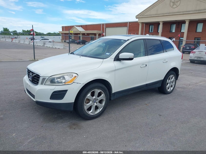 2013 Volvo Xc60 VIN YV4952DLXD2406058 IAAI salvage auction — NORMAL WEAR, Original (Texas), sold $525 on 2026-07-08 (photo 2)