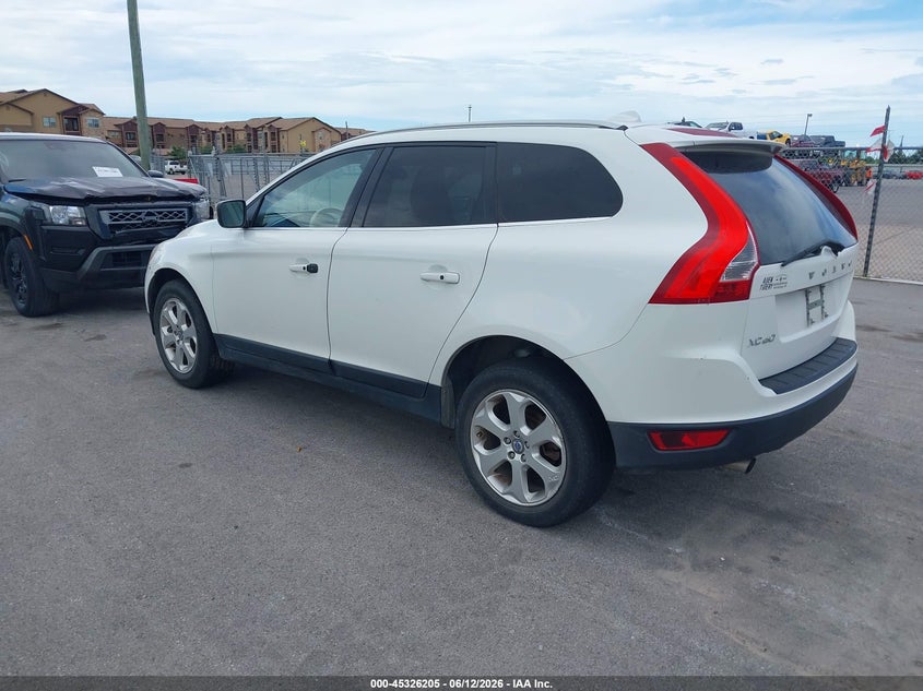 2013 Volvo Xc60 VIN YV4952DLXD2406058 IAAI salvage auction — NORMAL WEAR, Original (Texas), sold $525 on 2026-07-08 (photo 3)