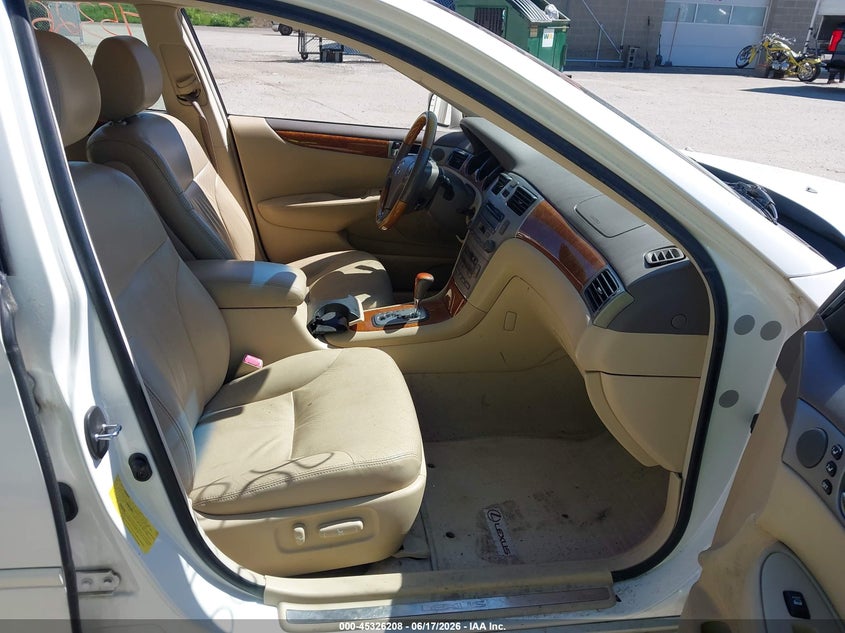 2006 Lexus Es 330 VIN JTHBA30G965149408 IAAI salvage auction — REAR END, Salvage (Maine), sold $850 on 2026-07-27 (photo 5)