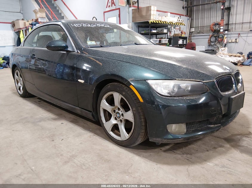2007 BMW 3 series VIN WBAWR33597PX78336 IAAI salvage auction — NORMAL WEAR, Clear (Massachusetts), sold $725 on 2026-07-14 (photo 1)