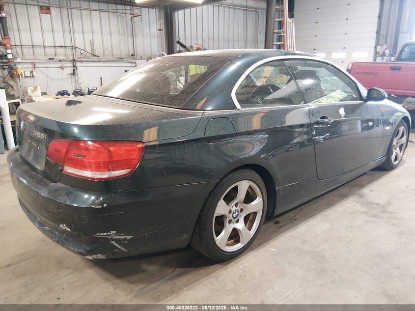 2007 BMW 3 series VIN WBAWR33597PX78336 IAAI salvage auction — NORMAL WEAR, Clear (Massachusetts), sold $725 on 2026-07-14 (photo 4)
