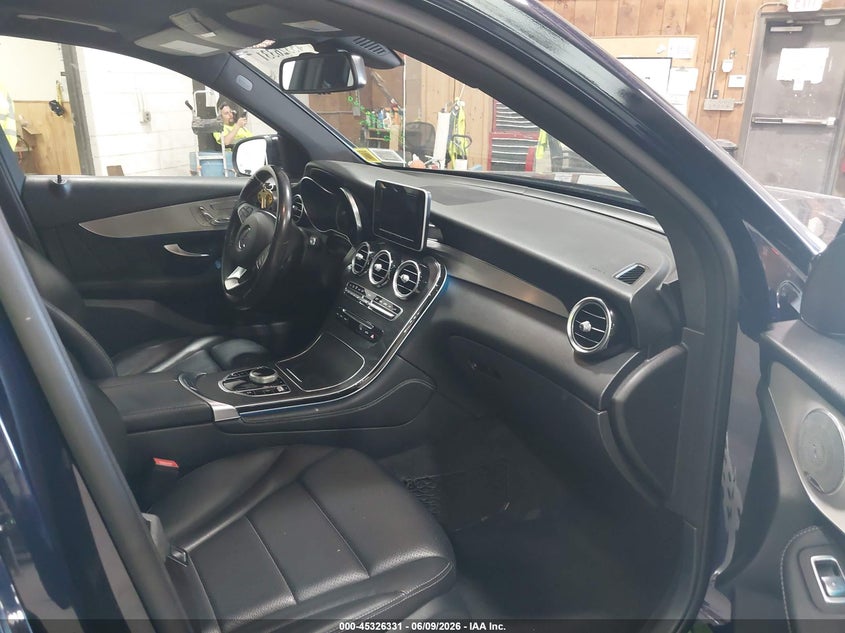 2019 Mercedes-benz Glc VIN WDC0G4KB5KV189522 IAAI salvage auction — FRONT END, Salvage Title, sold $7,800 on 2026-07-29 (photo 5)
