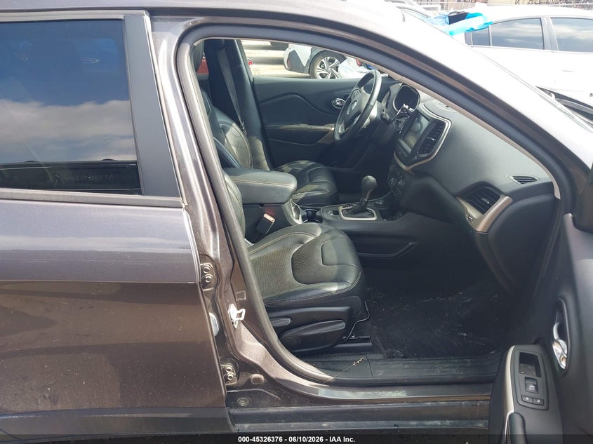 2018 Jeep Cherokee VIN 1C4PJMDX4JD541797 IAAI salvage auction — RIGHT REAR, Salvage Title, sold $3,000 on 2026-08-07 (photo 5)