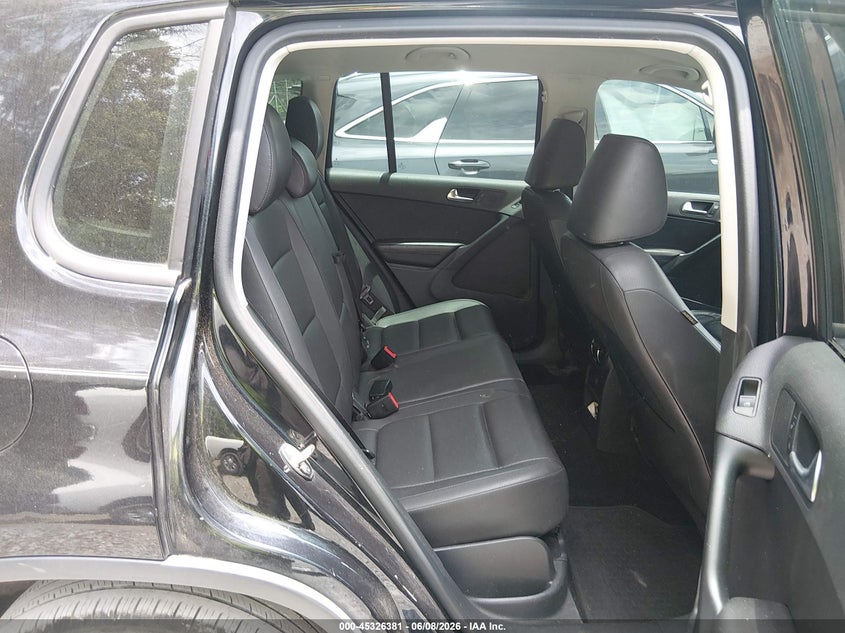 2016 Volkswagen Tiguan VIN WVGAV7AX2GW569042 IAAI salvage auction — LEFT FRONT, Salvage Title, sold $600 on 2026-07-09 (photo 8)