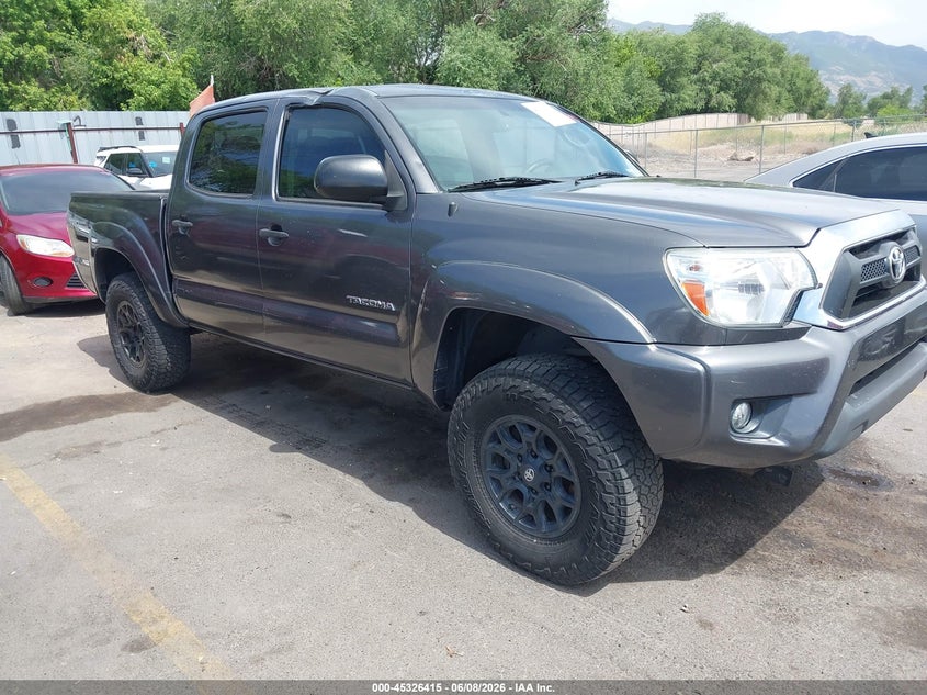 2012 Toyota Tacoma VIN 5TFLU4EN0CX037865 IAAI salvage auction — SIDE, Salvage Title, sold $7,750 on 2026-07-23 (photo 1)