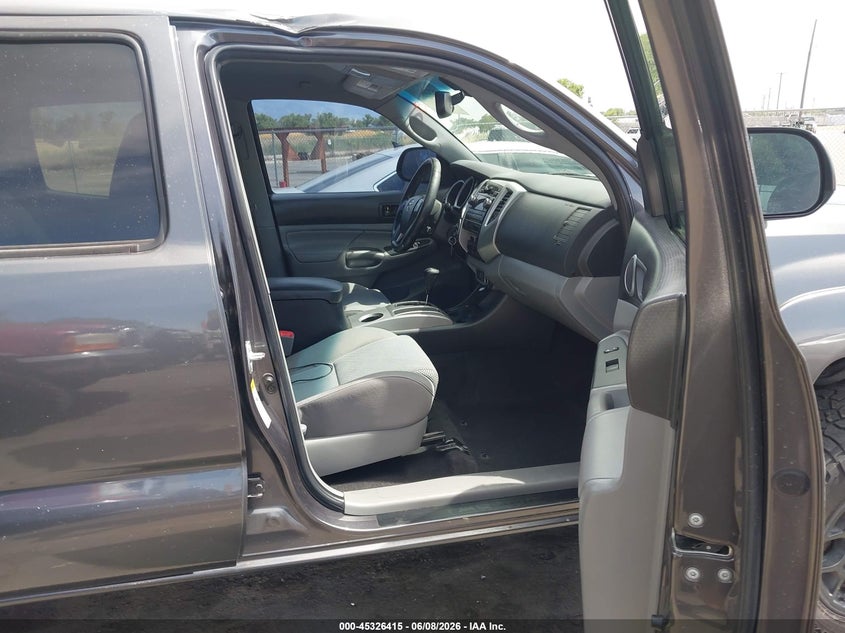 2012 Toyota Tacoma VIN 5TFLU4EN0CX037865 IAAI salvage auction — SIDE, Salvage Title, sold $7,750 on 2026-07-23 (photo 5)