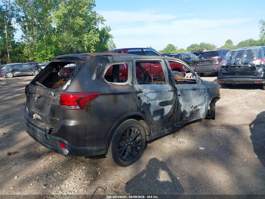 2018 Mitsubishi Outlander VIN JA4AZ3A39JZ021697 IAAI salvage auction — TOTAL BURN, Salvage Title, sold $150 on 2026-07-14 (photo 4)
