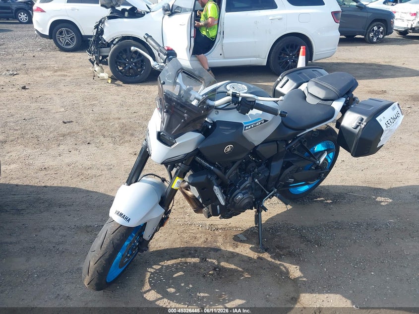 2025 Yamaha VIN JYARM48Y9SA000794 IAAI salvage auction — LEFT & RIGHT, Mv-907A (New York), sold $4,600 on 2026-07-14 (photo 2)