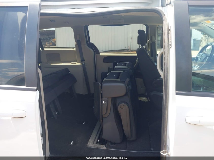 2018 Dodge Grand caravan VIN 2C4RDGBG1JR254886 IAAI salvage auction — NORMAL WEAR, Sf97 (Ohio), sold $13,000 on 2026-07-15 (photo 8)