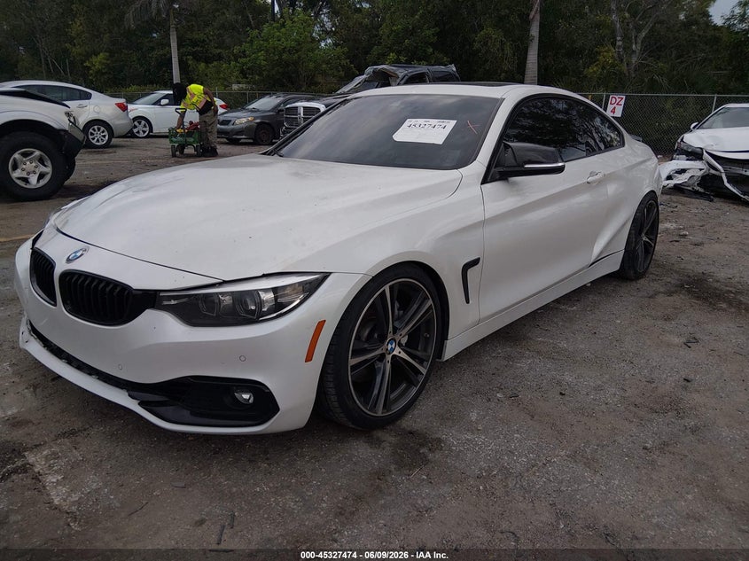 2020 BMW 4er VIN WBA4W7C02LFH61909 IAAI salvage auction — SIDE, Salvage Title, sold $5,700 on 2026-08-05 (photo 2)