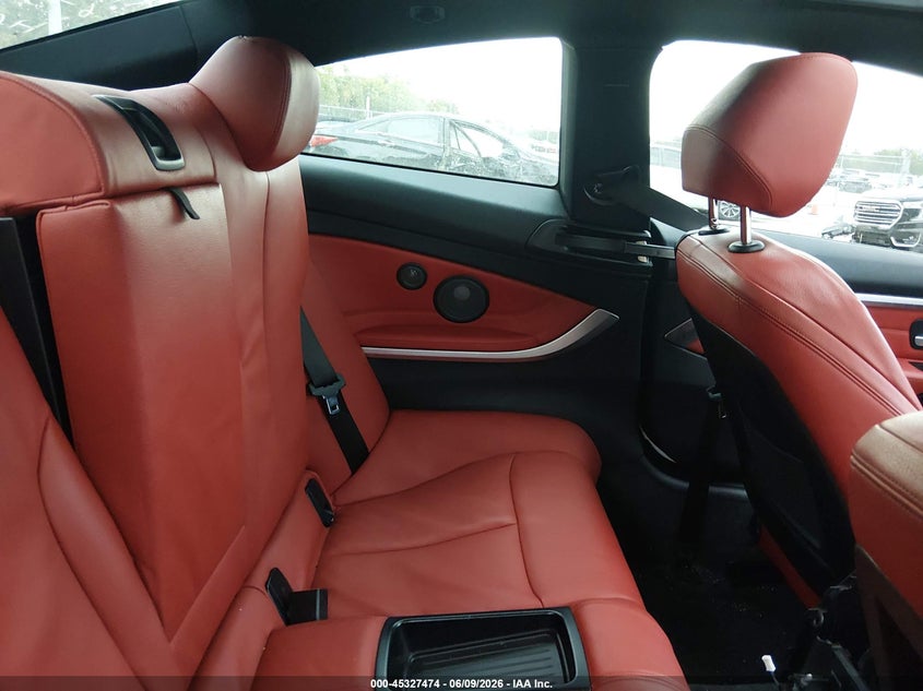 2020 BMW 4er VIN WBA4W7C02LFH61909 IAAI salvage auction — SIDE, Salvage Title, sold $5,700 on 2026-08-05 (photo 8)