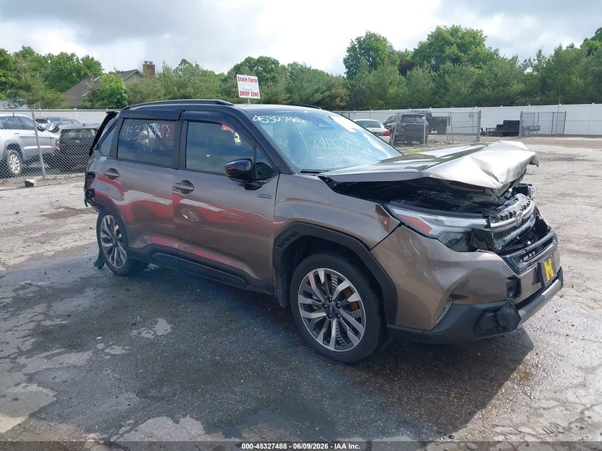 2025 Subaru Forester VIN JF2SLSTD4SH411742 IAAI salvage auction — REAR END, Scrap (Michigan), sold $2,900 on 2026-07-25 (photo 1)