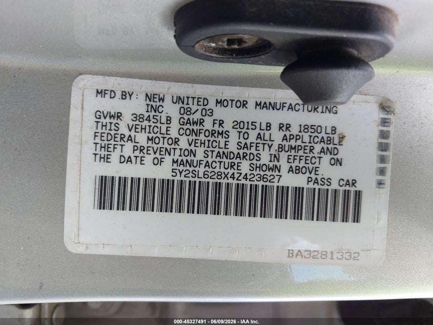 2004 Pontiac Vibe VIN 5Y2SL628X4Z423627 IAAI salvage auction — REAR END, Clear (Indiana), sold $275 on 2026-07-21 (photo 9)