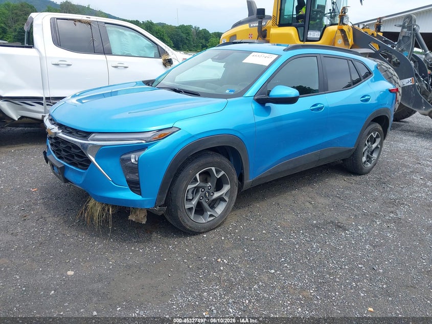 2025 Chevrolet Trax VIN KL77LHEP5SC082171 IAAI salvage auction — FRONT & REAR, Salvage (Virginia), sold $5,600 on 2026-07-10 (photo 2)