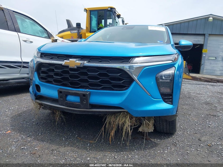 2025 Chevrolet Trax VIN KL77LHEP5SC082171 IAAI salvage auction — FRONT & REAR, Salvage (Virginia), sold $5,600 on 2026-07-10 (photo 6)