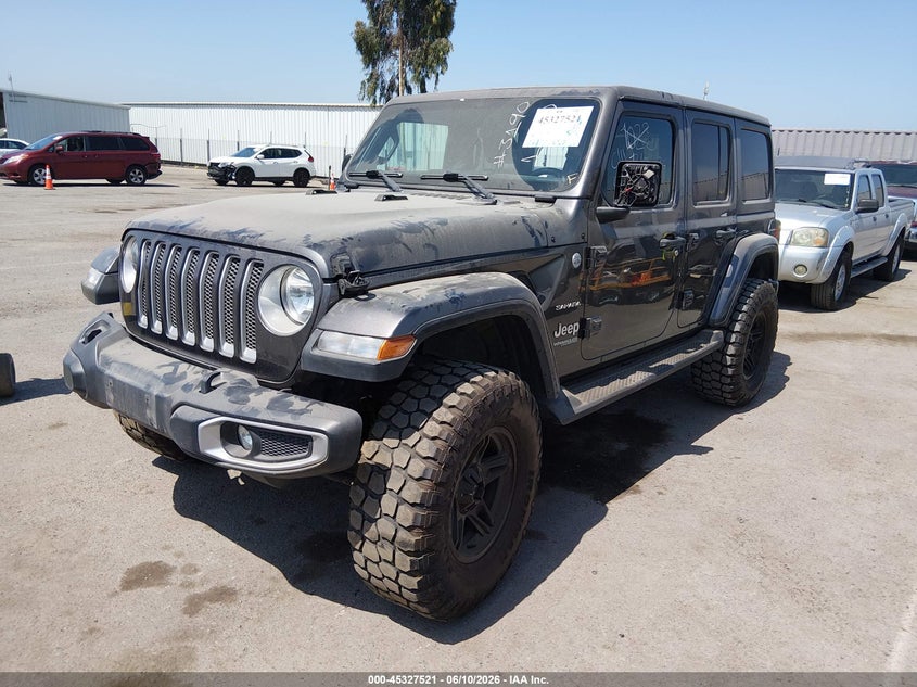 2019 Jeep Wrangler / VIN 1C4HJXEN7KW535839 IAAI salvage auction — RIGHT FRONT, Salvage Title, sold $12,400 on 2026-07-19 (photo 2)
