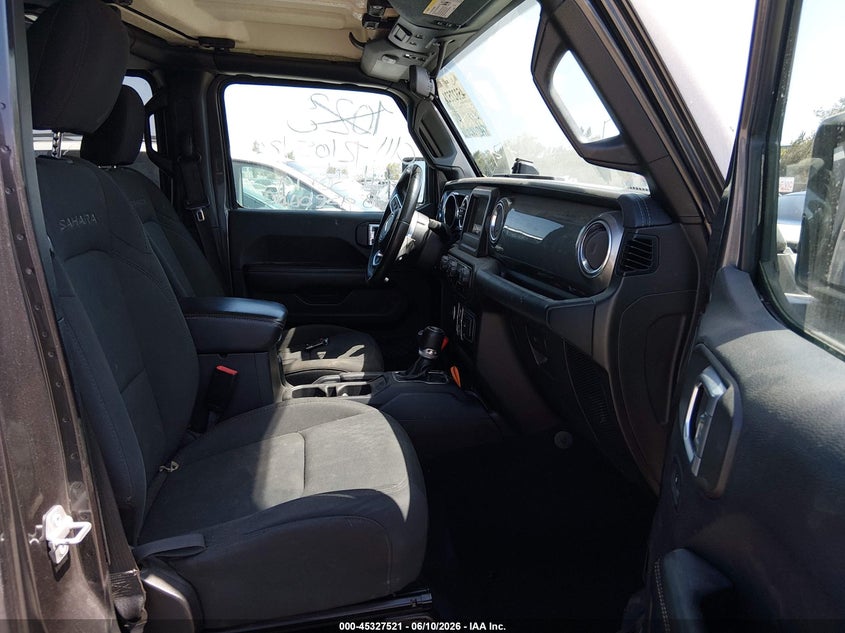 2019 Jeep Wrangler / VIN 1C4HJXEN7KW535839 IAAI salvage auction — RIGHT FRONT, Salvage Title, sold $12,400 on 2026-07-19 (photo 5)