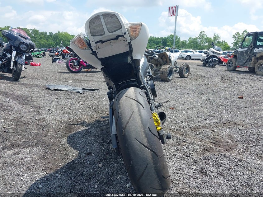2006 Suzuki Gsx-r600 VIN JS1GN7DA562114529 IAAI salvage auction — FRONT END, Salvage (Ohio), sold $775 on 2026-07-14 (photo 6)
