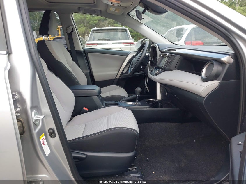 2018 Toyota Rav 4 VIN JTMRFREV1JJ248395 IAAI salvage auction — RIGHT FRONT, Salvage (Massachusetts), sold $5,600 on 2026-07-18 (photo 5)