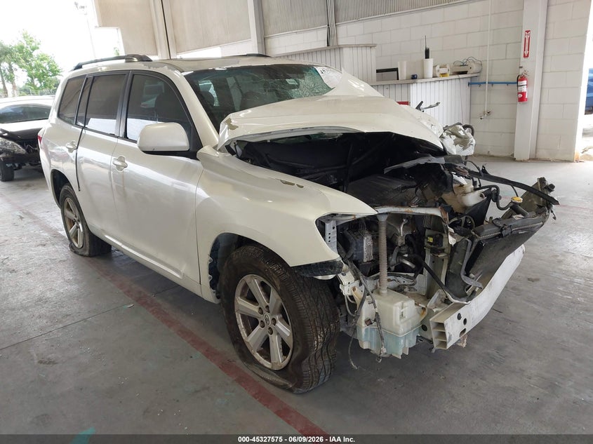 2010 Toyota Highlander VIN 5TDKK3EHXAS018751 IAAI salvage auction — FRONT END, Rebuildable (Florida), sold $700 on 2026-07-15 (photo 1)