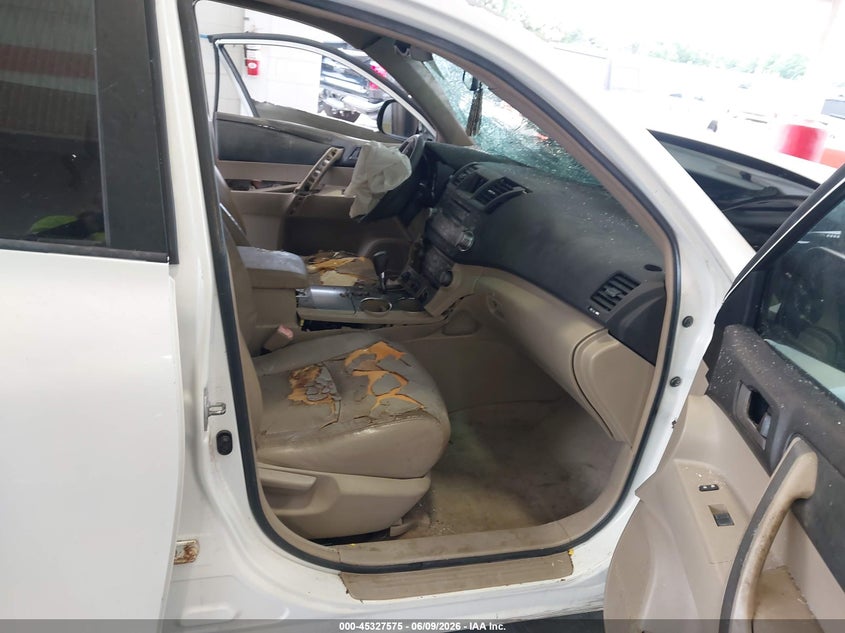 2010 Toyota Highlander VIN 5TDKK3EHXAS018751 IAAI salvage auction — FRONT END, Rebuildable (Florida), sold $700 on 2026-07-15 (photo 5)