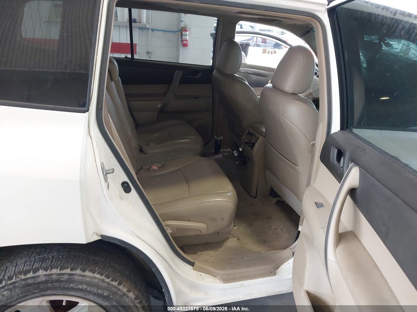 2010 Toyota Highlander VIN 5TDKK3EHXAS018751 IAAI salvage auction — FRONT END, Rebuildable (Florida), sold $700 on 2026-07-15 (photo 8)