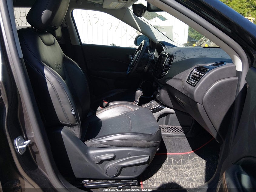 2018 Jeep Compass VIN 3C4NJDCB9JT316329 IAAI salvage auction — FRONT END, Salvage Title, sold $1,900 on 2026-08-13 (photo 5)
