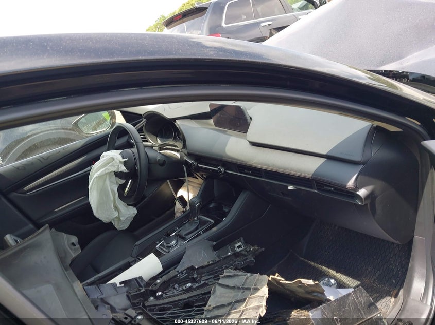 2025 Mazda 3 VIN JM1BPABMXS1766681 IAAI salvage auction — FRONT END, Salvage (Idaho), sold $1,850 on 2026-07-28 (photo 5)