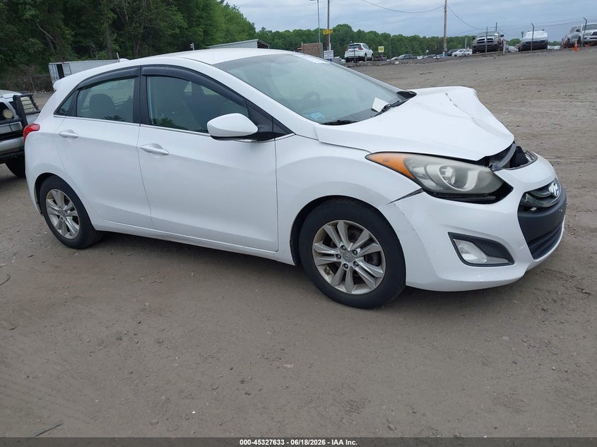 2013 Hyundai Elantra VIN KMHD35LE4DU108421 IAAI salvage auction — FRONT END, Clear (Massachusetts), sold $475 on 2026-07-28 (photo 1)