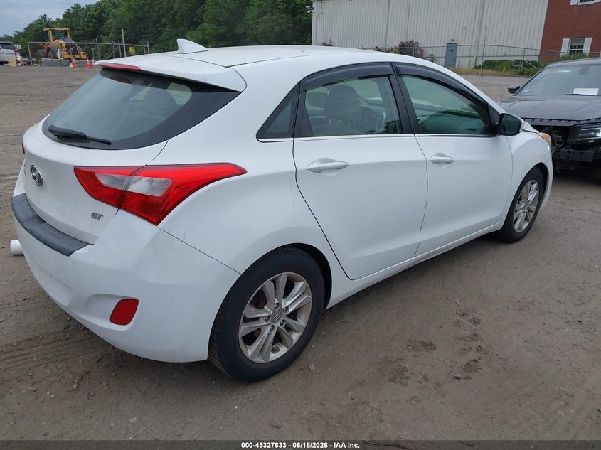 2013 Hyundai Elantra VIN KMHD35LE4DU108421 IAAI salvage auction — FRONT END, Clear (Massachusetts), sold $475 on 2026-07-28 (photo 4)