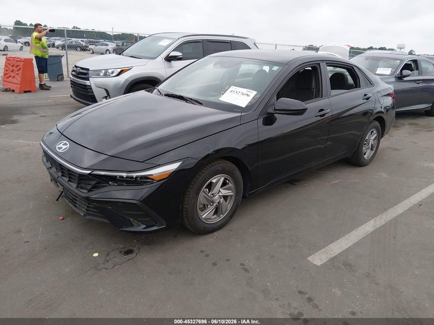 2025 Hyundai Elantra VIN KMHLL4DGXSU930644 IAAI salvage auction — FRONT END, Salvage Title, sold $5,300 on 2026-07-29 (photo 2)