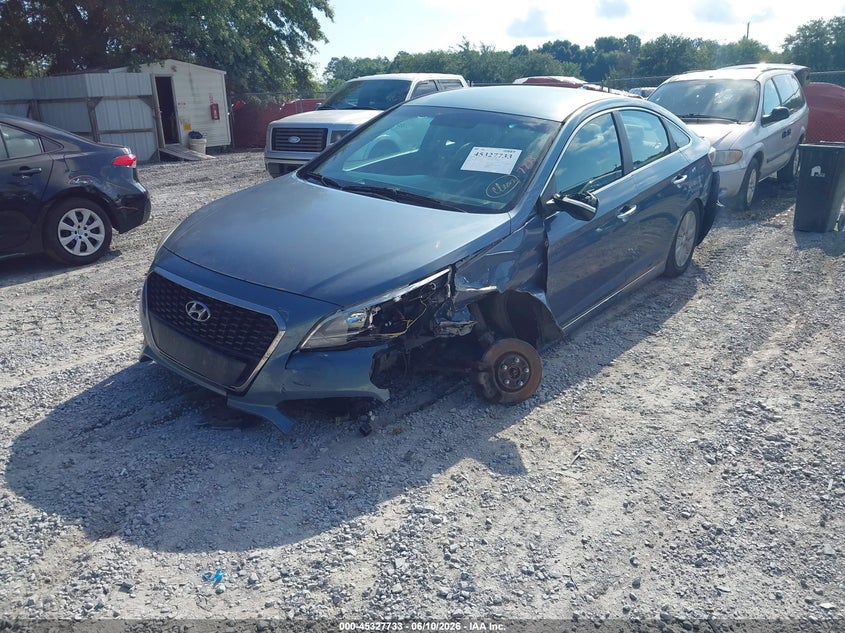 2016 Hyundai Sonata VIN KMHE24L14GA015578 IAAI salvage auction — NORMAL WEAR, Clear (Florida), sold $1,175 on 2026-07-16 (photo 2)