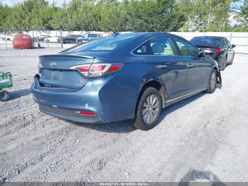 2016 Hyundai Sonata VIN KMHE24L14GA015578 IAAI salvage auction — NORMAL WEAR, Clear (Florida), sold $1,175 on 2026-07-16 (photo 4)