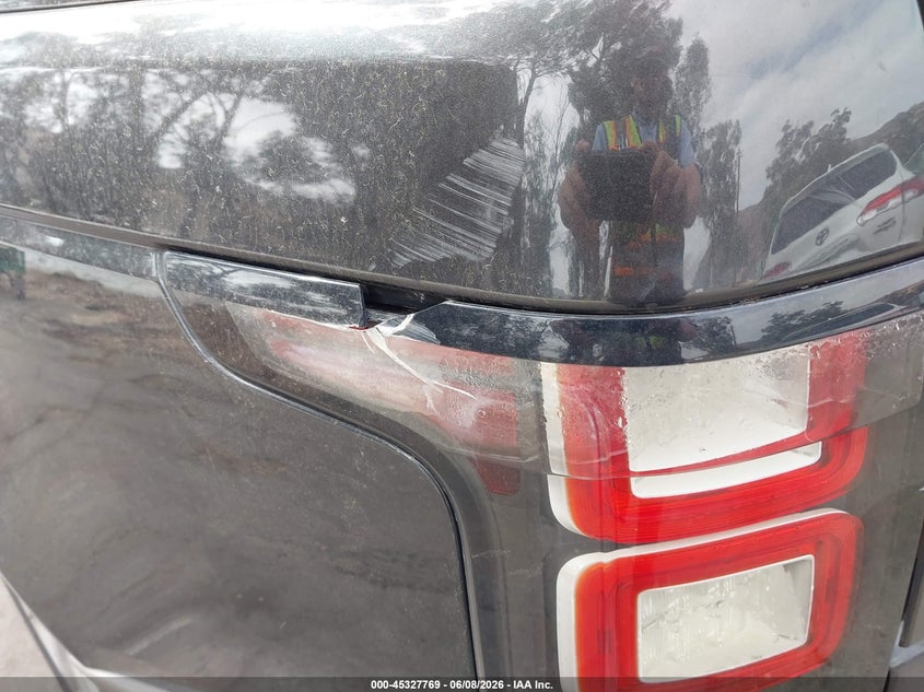 2013 Land rover RANGE ROVER VIN SALGS2EF8DA102057 IAAI salvage auction — NORMAL WEAR, Clear - Dealer Only (California), sold $1,225 on 2026-07-21 (photo 6)