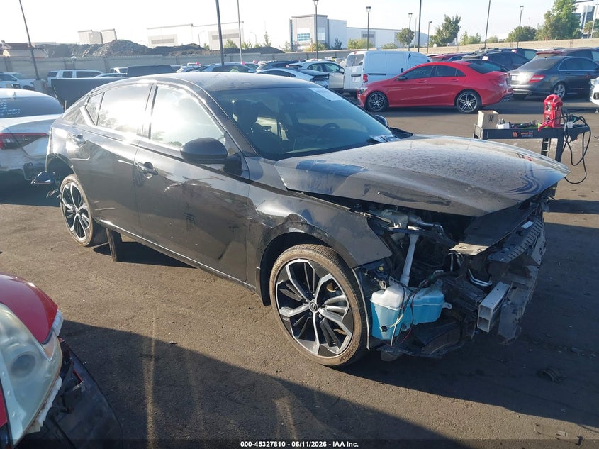 2023 Nissan Altima VIN 1N4BL4CV3PN412446 IAAI salvage auction — FRONT & REAR, Salvage Title, sold $700 on 2026-07-10 (photo 1)