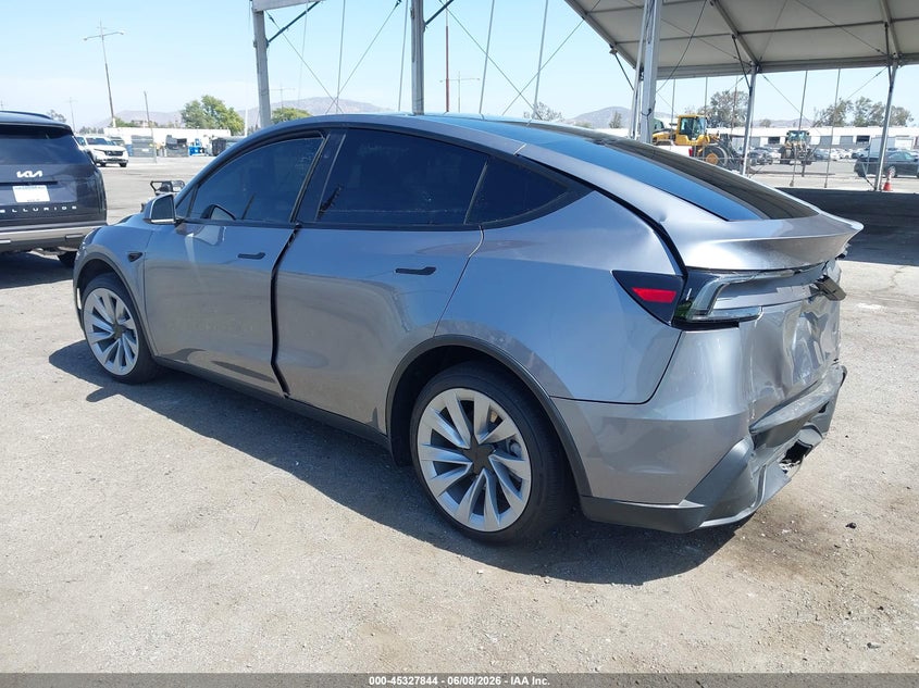 2026 Tesla Model y VIN 7SAYGDEE1TF526432 IAAI salvage auction — REAR END, Salvage Title, sold $20,100 on 2026-08-02 (photo 3)