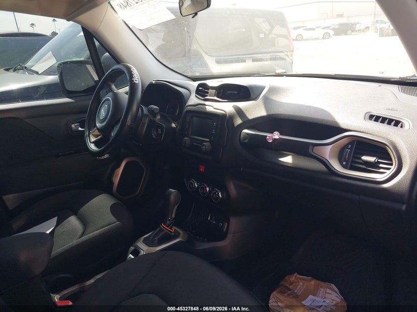 2017 Jeep Renegade VIN ZACCJAAB4HPF61842 IAAI salvage auction — LEFT FRONT, Salvage Title, sold $1,350 on 2026-07-15 (photo 5)