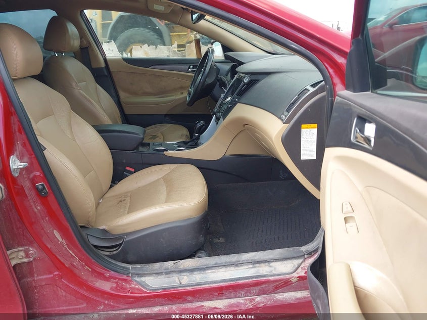 2013 Hyundai Sonata VIN KMHEC4A49DA068492 IAAI salvage auction — UNDERCARRIAGE, Salvage Title, sold $300 on 2026-07-15 (photo 5)