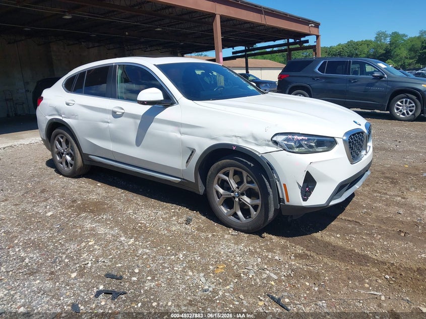 2022 BMW X4 VIN 5UX33DT02N9J37370 — IAAI salvage auction photo