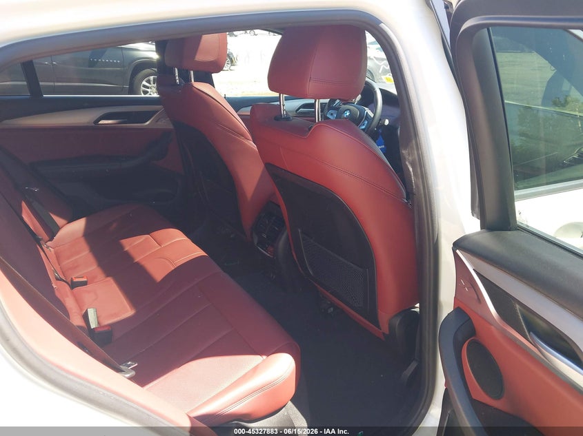 2022 BMW X4 VIN 5UX33DT02N9J37370 IAAI salvage auction — RIGHT SIDE, Mv-907A (New York), sold $19,250 on 2026-07-14 (photo 8)