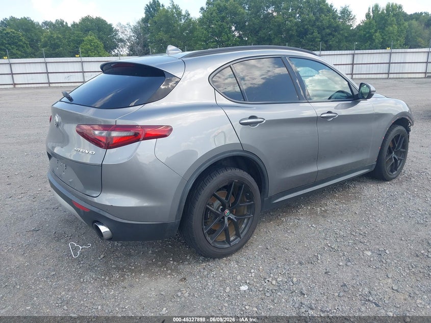 2018 Alfa romeo Stelvio VIN ZASFAKNN3J7B81585 IAAI salvage auction — FRONT END, Salvage Title, sold $3,550 on 2026-07-29 (photo 4)