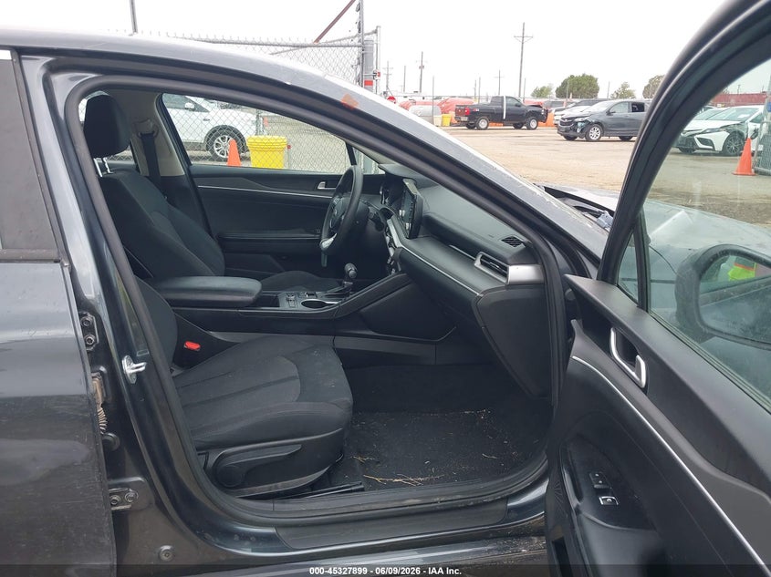 2021 Kia K5 VIN 5XXG14J22MG057386 IAAI salvage auction — THEFT, Salvage (Texas), sold $2,300 on 2026-07-28 (photo 5)