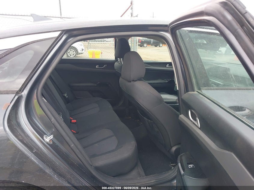 2021 Kia K5 VIN 5XXG14J22MG057386 IAAI salvage auction — THEFT, Salvage (Texas), sold $2,300 on 2026-07-28 (photo 8)