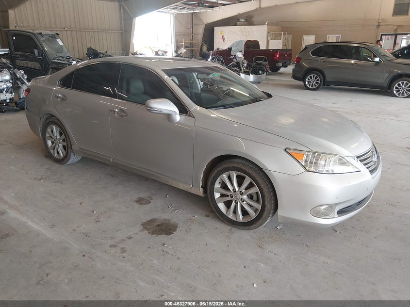 2012 Lexus ES VIN JTHBK1EG4C2507201 IAAI salvage auction — REAR END, Salvage (Tennessee), sold $725 on 2026-07-29 (photo 1)