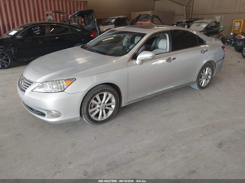 2012 Lexus ES VIN JTHBK1EG4C2507201 IAAI salvage auction — REAR END, Salvage (Tennessee), sold $725 on 2026-07-29 (photo 2)
