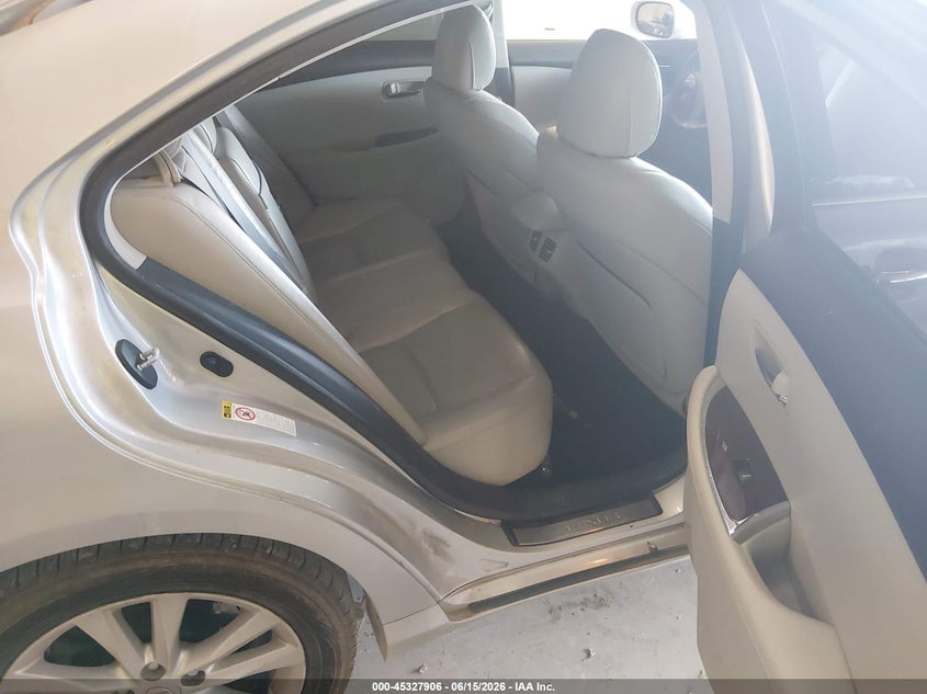 2012 Lexus ES VIN JTHBK1EG4C2507201 IAAI salvage auction — REAR END, Salvage (Tennessee), sold $725 on 2026-07-29 (photo 8)