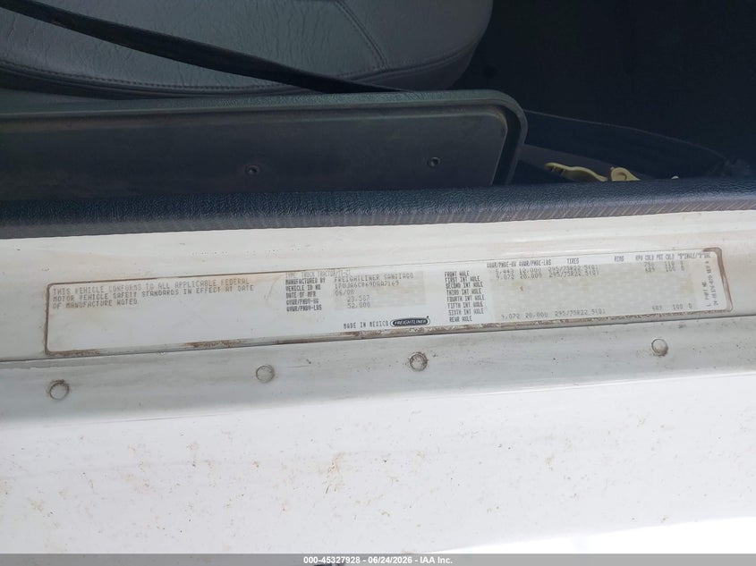 2009 Freightliner Conventional VIN 1FUJA6CV69DAA7169 IAAI salvage auction — FRONT END, Salvage (Texas), sold $1,900 on 2026-07-23 (photo 8)